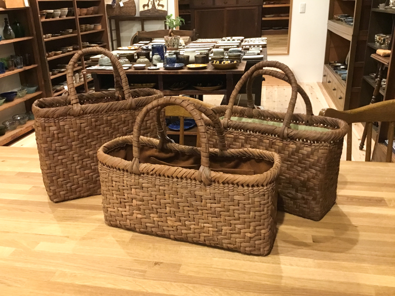 山葡萄のかごバッグ | 岡山の民芸の器と雑貨店｜FRANK暮らしの道具