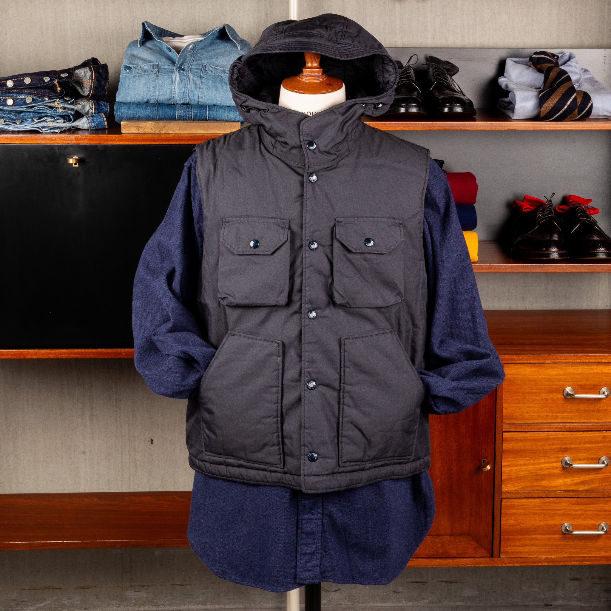 Engineered Garments Field Vest Dk. Navy Nyco Twil – Frans Boone Store