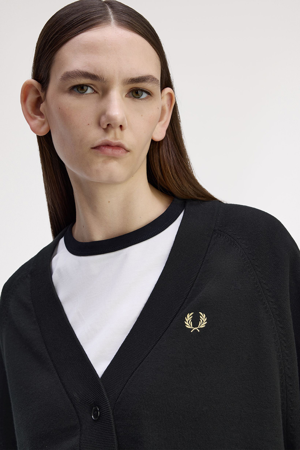 V-Neck Cardigan(10 102：BLACK): | FRED PERRY JAPAN | フレッド