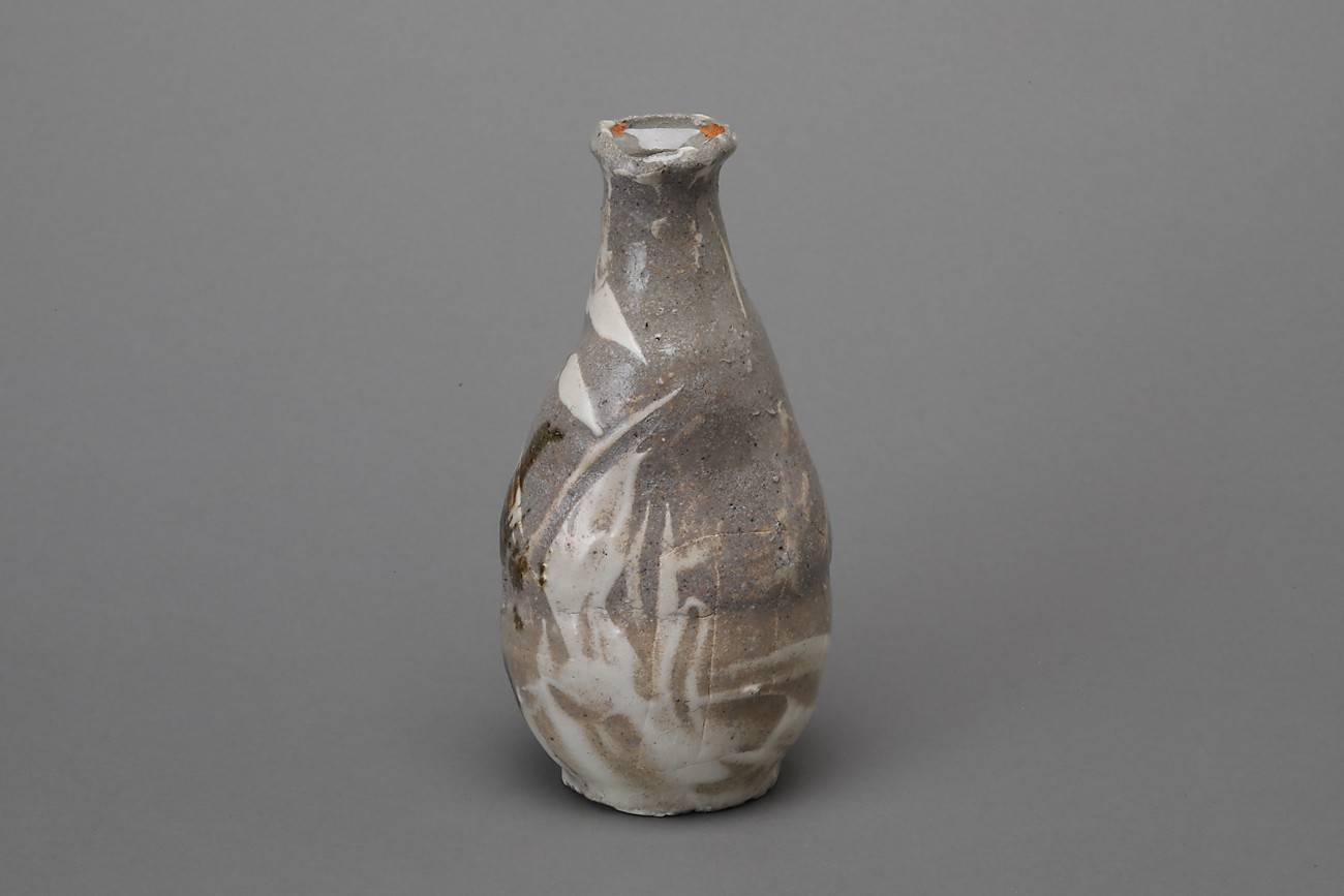 鉄彩刷毛徳利 | 酒器 | ギャラリー器館