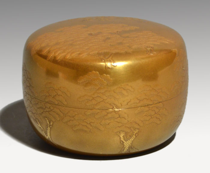 金地に松千鳥蒔絵 青貝入 内梨地 平棗 一瓢斎(作) 鵬雲斎在判箱書 | 古