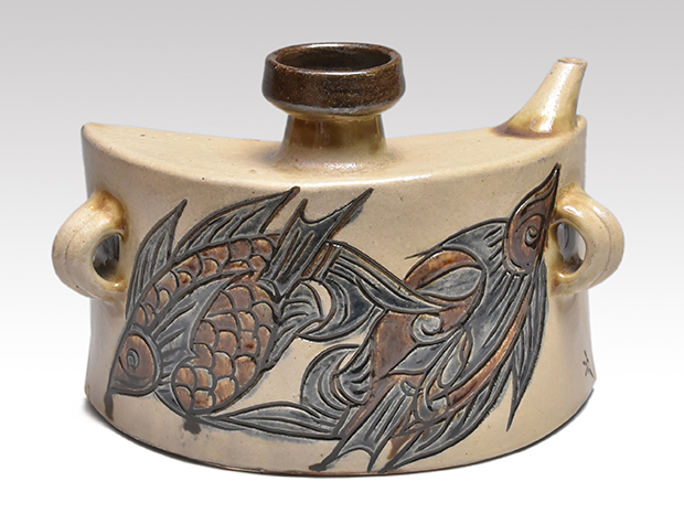 大作 金城次郎（作) 壷屋焼 双魚文抱瓶 共箱 | 古美術ささき