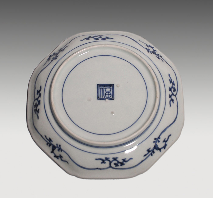 古伊万里(柿右衛門様式) 八角染付松文 7寸皿 | 古美術ささき