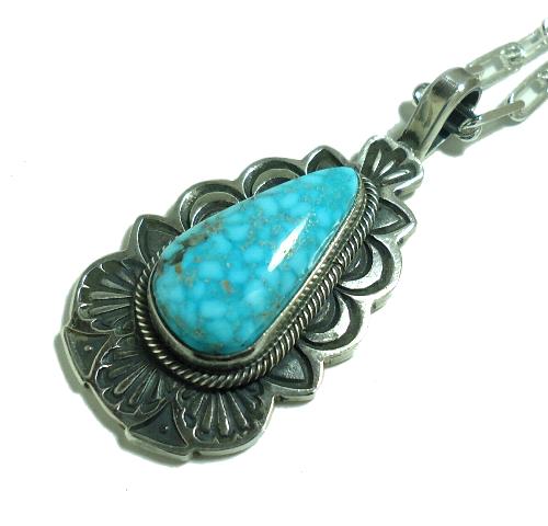 ターコイズペンダント インディアンジュエリー ナバホ族アーチスト