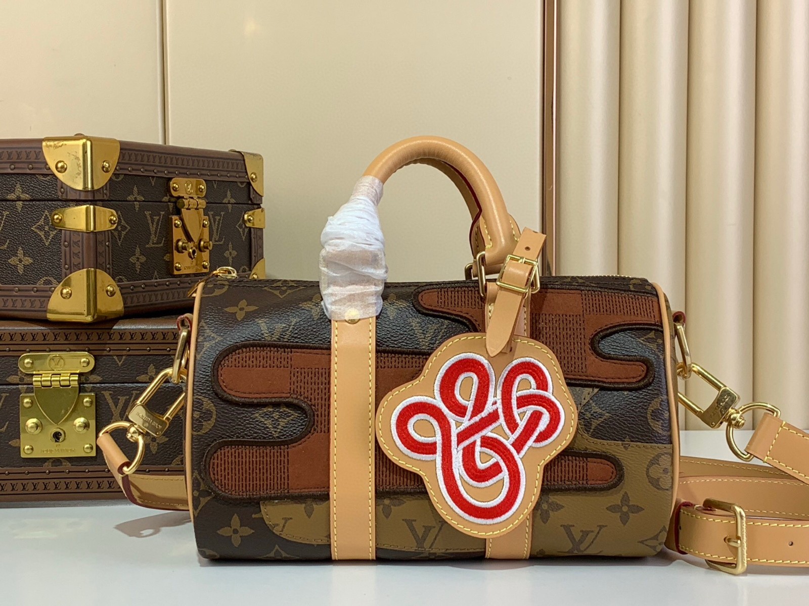 話題沸騰中！ルイ・ヴィトン キーポール 25 ショルダーバッグ スーパー