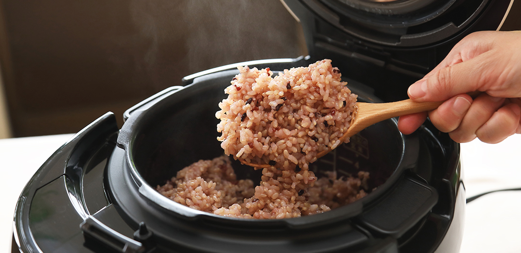 もちもち食感に感動！話題沸騰の「酵素玄米Labo」の炊飯器で酵素玄米を