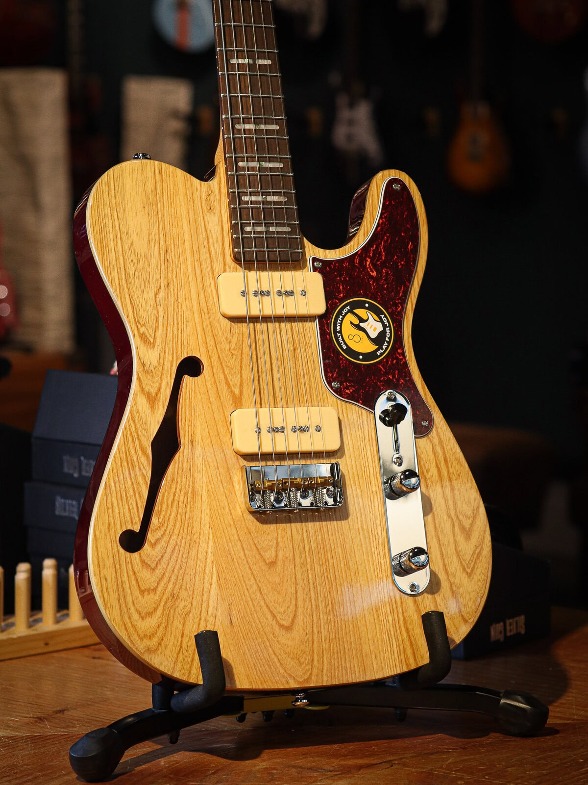 Sire Larry Carlton T7TM + gig bag - Kauffmann's Guitar Store