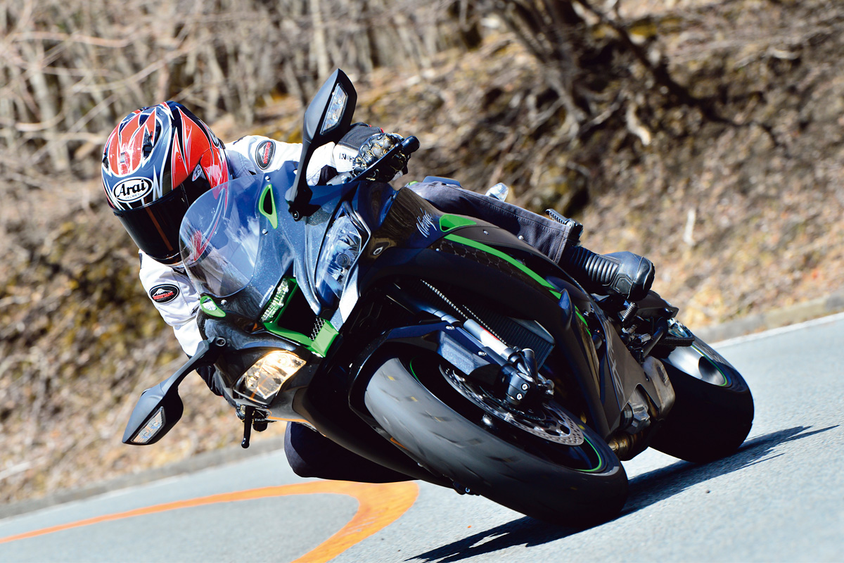 フレンドリーにして即、サーキット対応／Ninja ZX-10R SE(2019) | 試乗