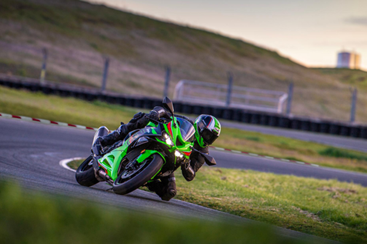 Ninja ZX-6R／KRT EDITION】理想のスーパースポーツイメージを具現化
