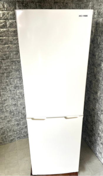 アイリスオーヤマ ノンフロン冷凍冷蔵庫 IRSE-16A-CW 2022年製 162L