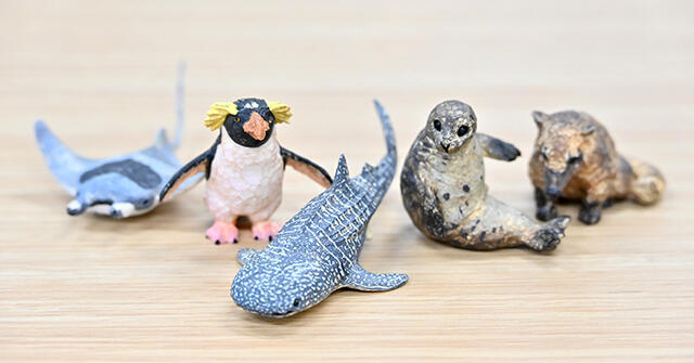 8/9～】「海遊館オリジナルカプセルトイ木彫りフィギュア」を海遊館