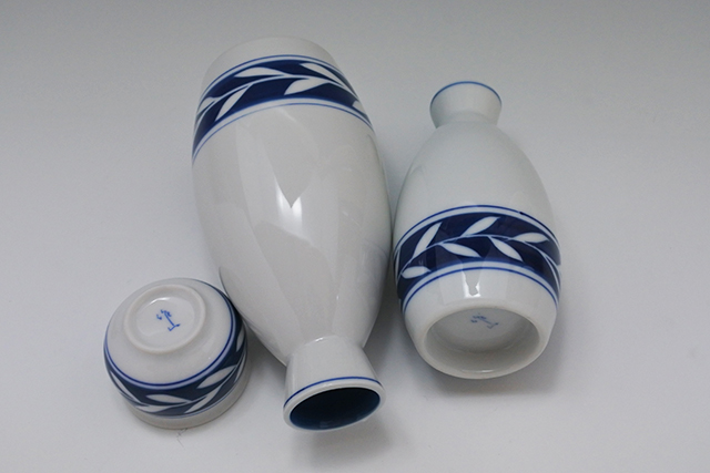 美濃焼】手描き竹泉 正1合／2合とっくり ぐいのみ