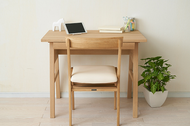 学習机・勉強机ならカリモク家具｜デスク関連アイテム｜国産家具