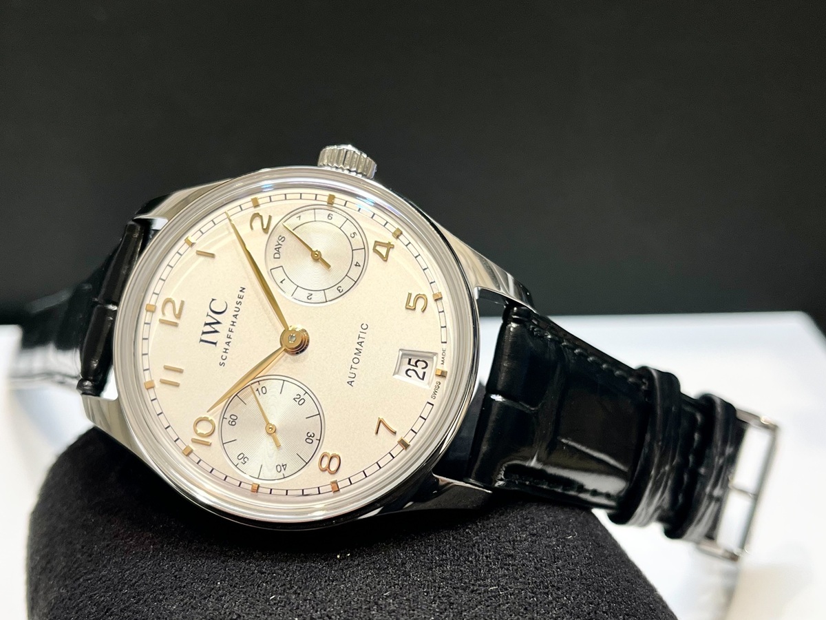 七日間の物語を腕に。IWC ポルトギーゼ・オートマティック 42、7days
