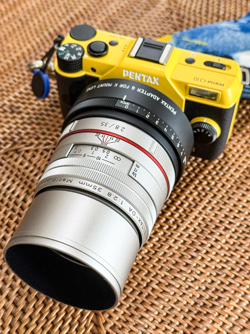 ペンタックスらしさ満載！手のひらサイズの2代目ナノ一眼「PENTAX Q10