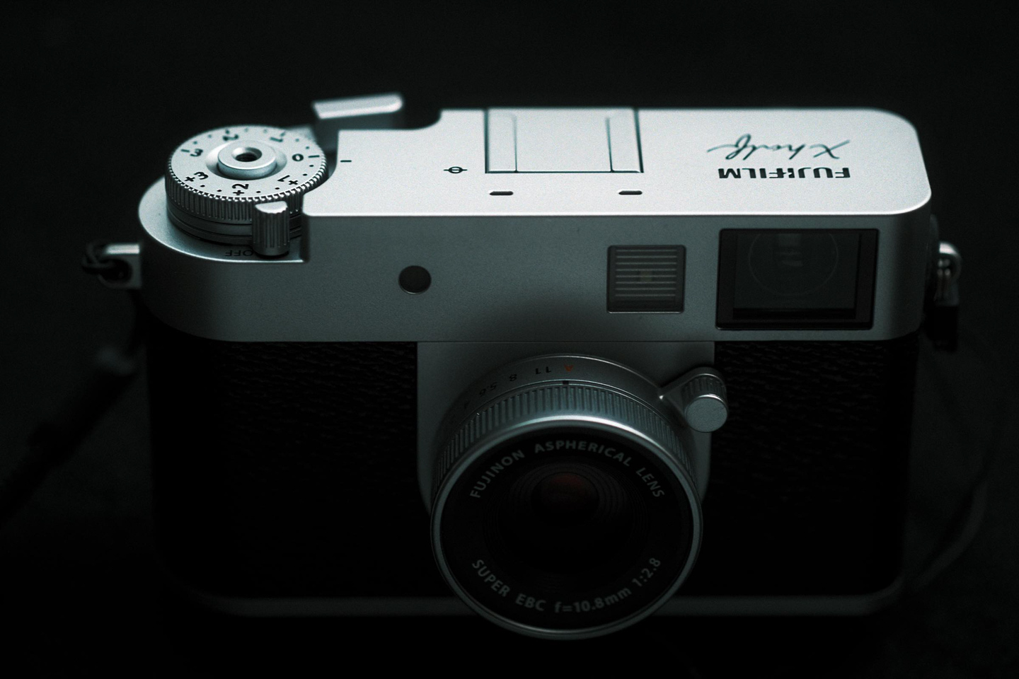 話題の富士フイルム X halfを徹底考察｜サイズは半分、画質は1/4、楽し
