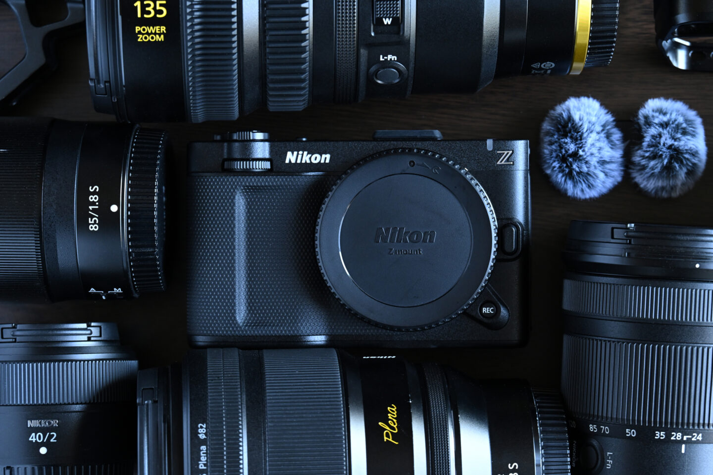 ニコン「ZR」REDのDNAを宿したスナップシューター | ShaSha