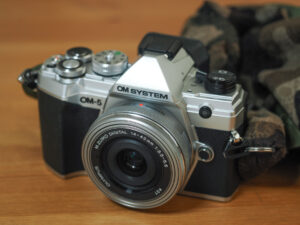 オリンパス OM-D E-M5 MarkIII ボディ ブラック | ミラーレス一眼