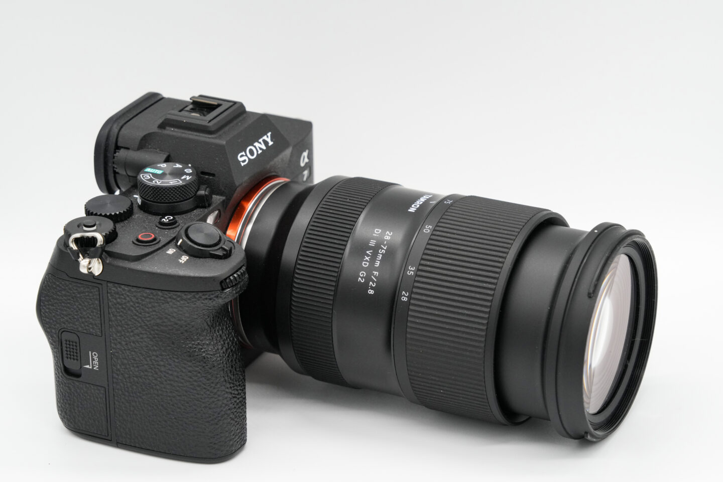 タムロン 28-75mm F/2.8 Di III VXD G2 レビュー｜軽量コンパクト