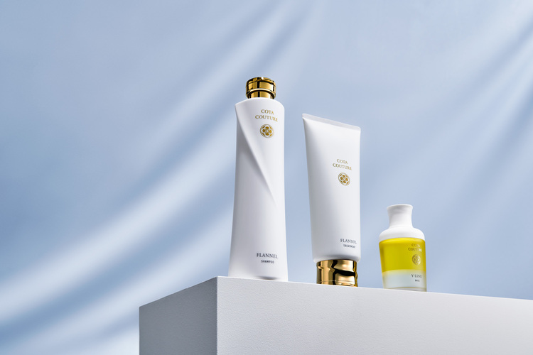 もっと美しくなれる最上質のヘアケアを。 本当の髪の美しさと心からの