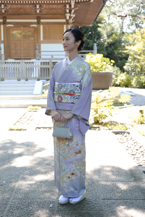 銀座【着物3036】千總製 訪問着 藤鼠色 扇に四季花 (落款入 高島屋扱い