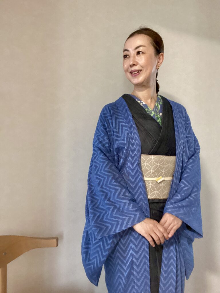 シンプルだから、無限の着回し。シルクデニム着物《あさいやすえの