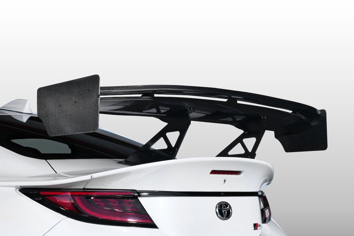 GTウイング - VALINO × Silkblaze Sports GR86ワイドボディキット