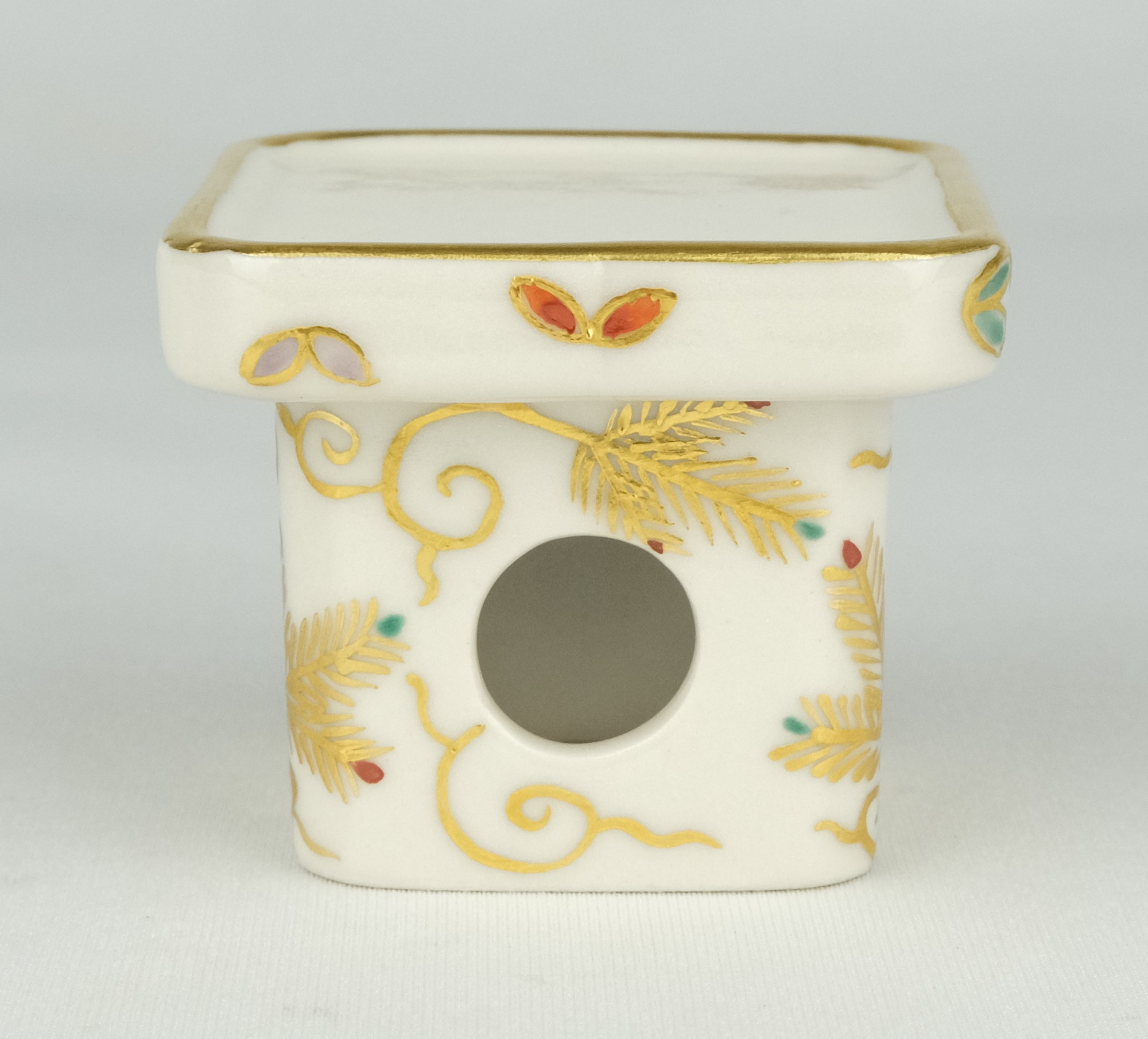 栗山園オンライン通販部 / 【出物】 色絵三宝蓋置 西村徳泉