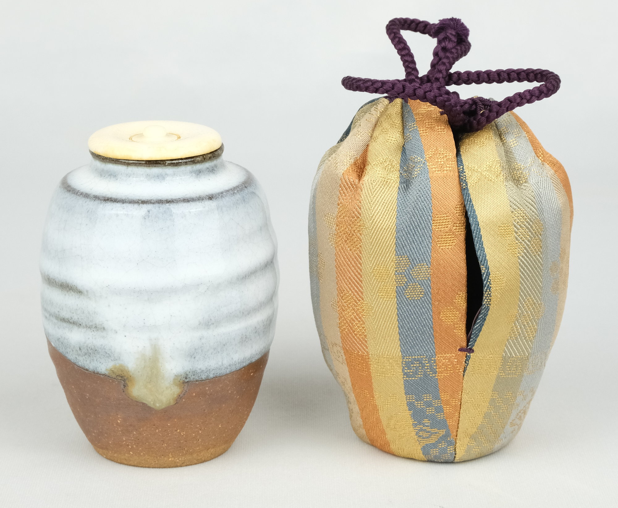 栗山園オンライン通販部 / 【出物】 萩茶入 12代田原陶兵衛