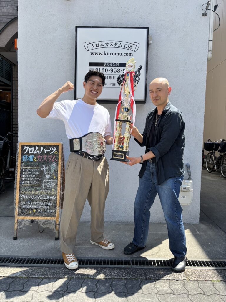 日本拳法家、角野晃平くんが、試合後の挨拶に来てくれました