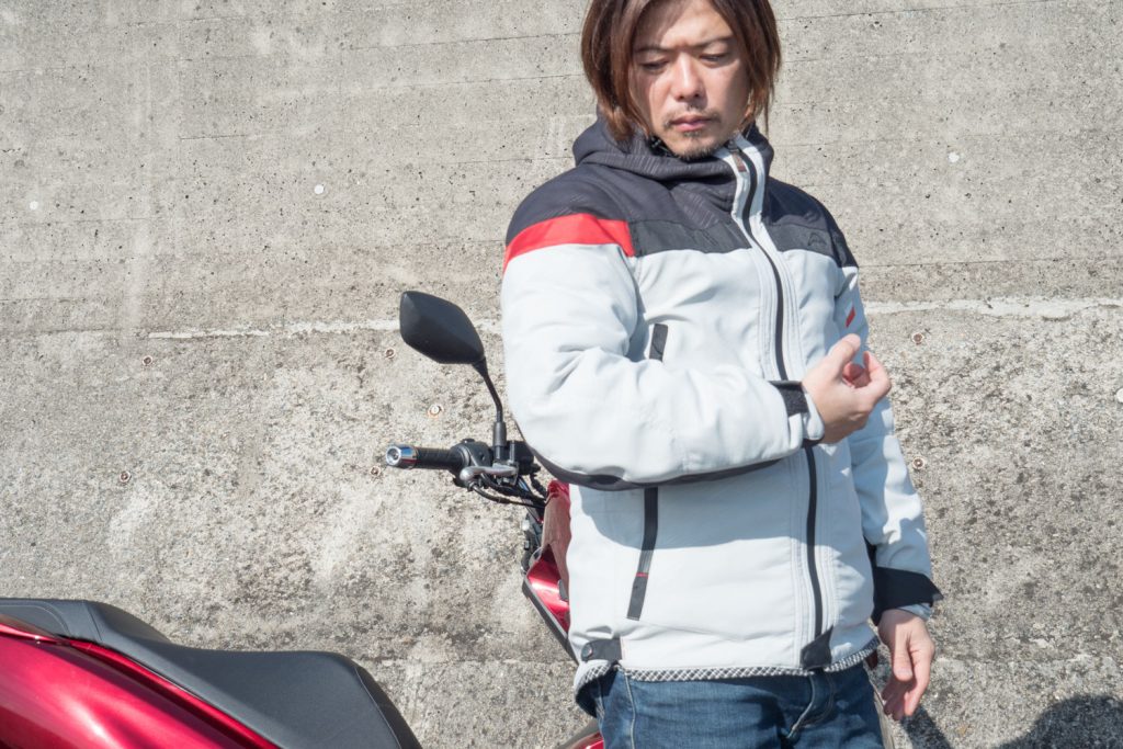 モテるライディングジャケットならアドーレジャケット | KUSHITANI LOGS