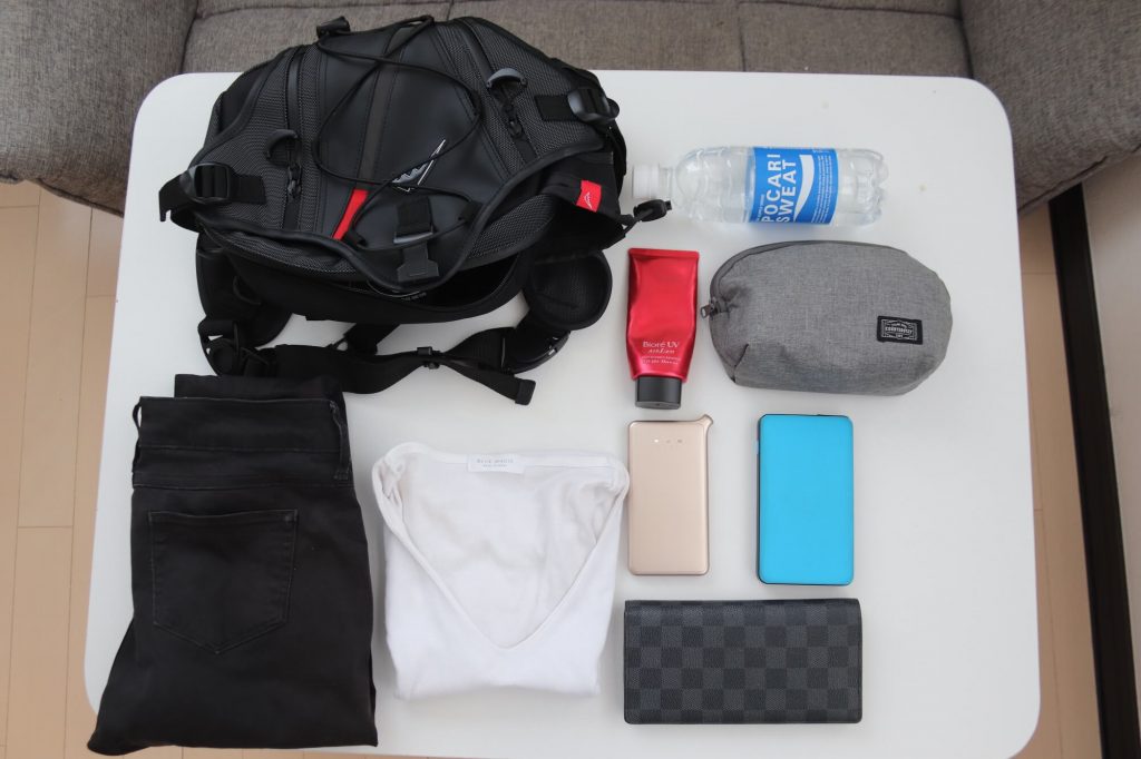 見た目以上にたっぷり入る優秀ヒップバッグ♪ | KUSHITANI LOGS