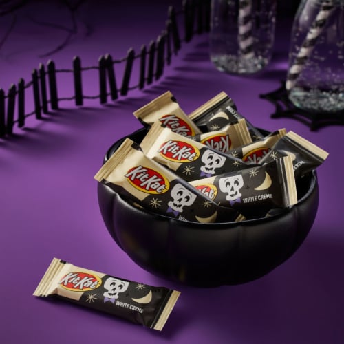 KIT KAT® Breaking Bones White Creme Snack Size Halloween Wafer