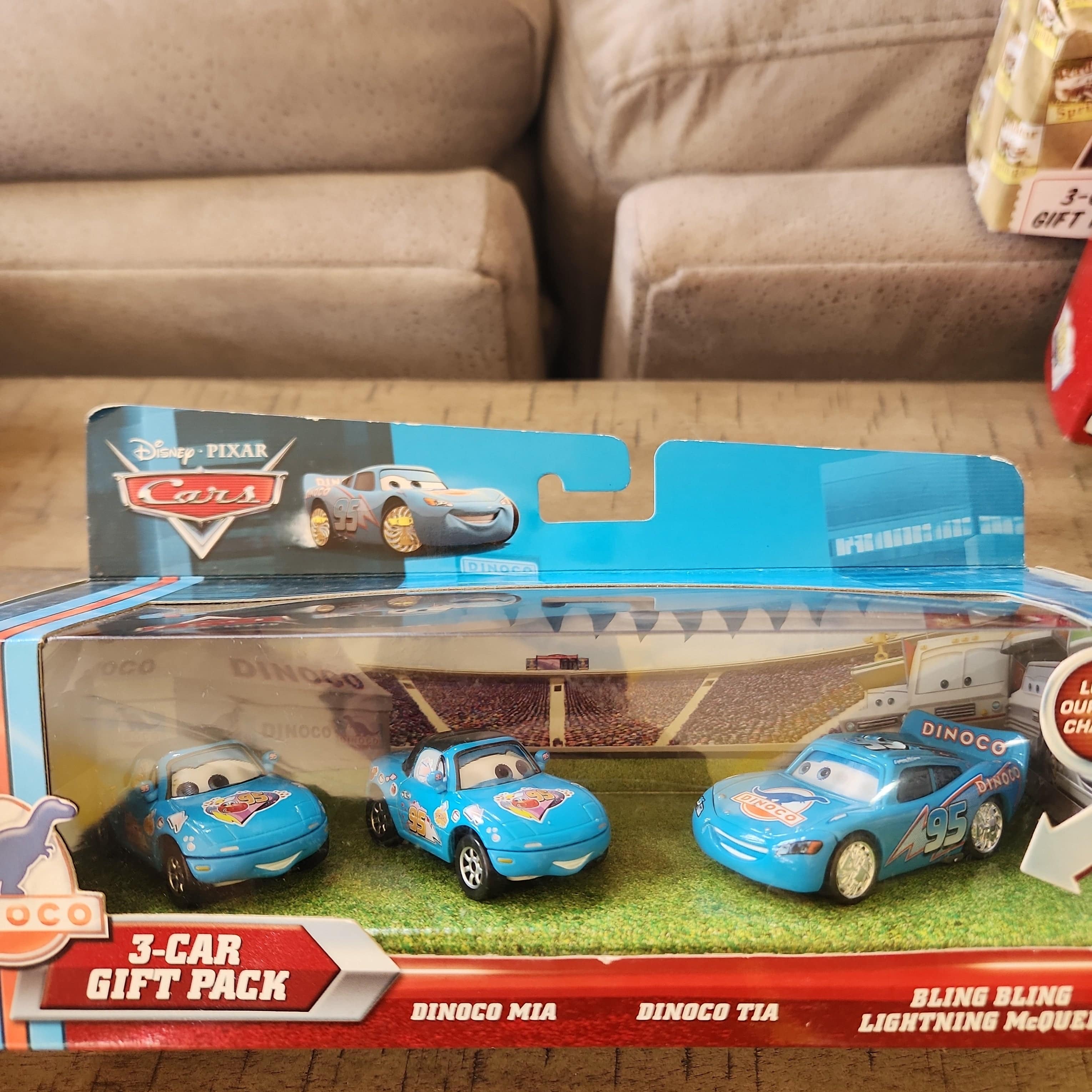 Disney Pixar Cars 3-Car Gift Pack Dinoco Mia Tia Bling Bling