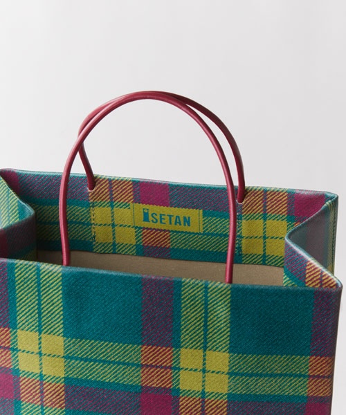 これ、紙袋じゃないんです。アンノウンプロダクツの伊勢丹新宿店限定