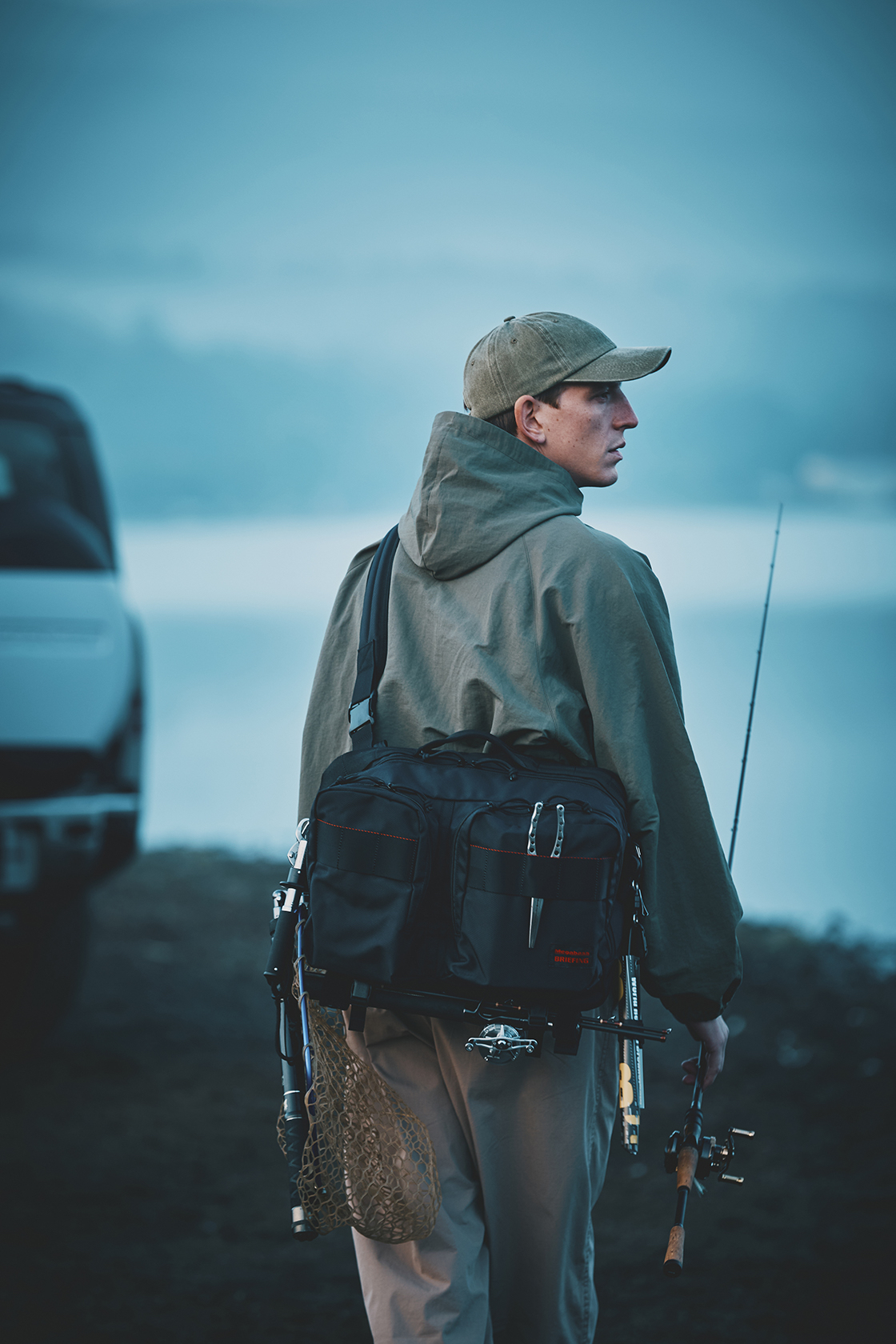 メガバスとブリーフィングが初コラボ。ギアホリックも唸る機能性抜群の