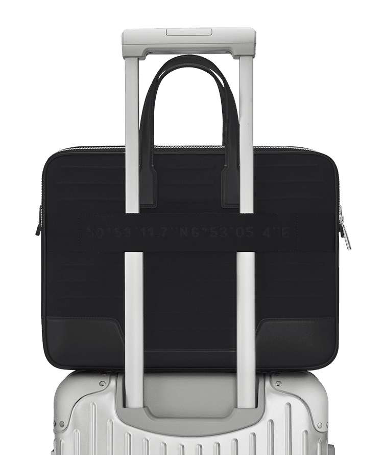 常識を打ち破るリモワの新しいバッグのコレクション。第二弾では3型が