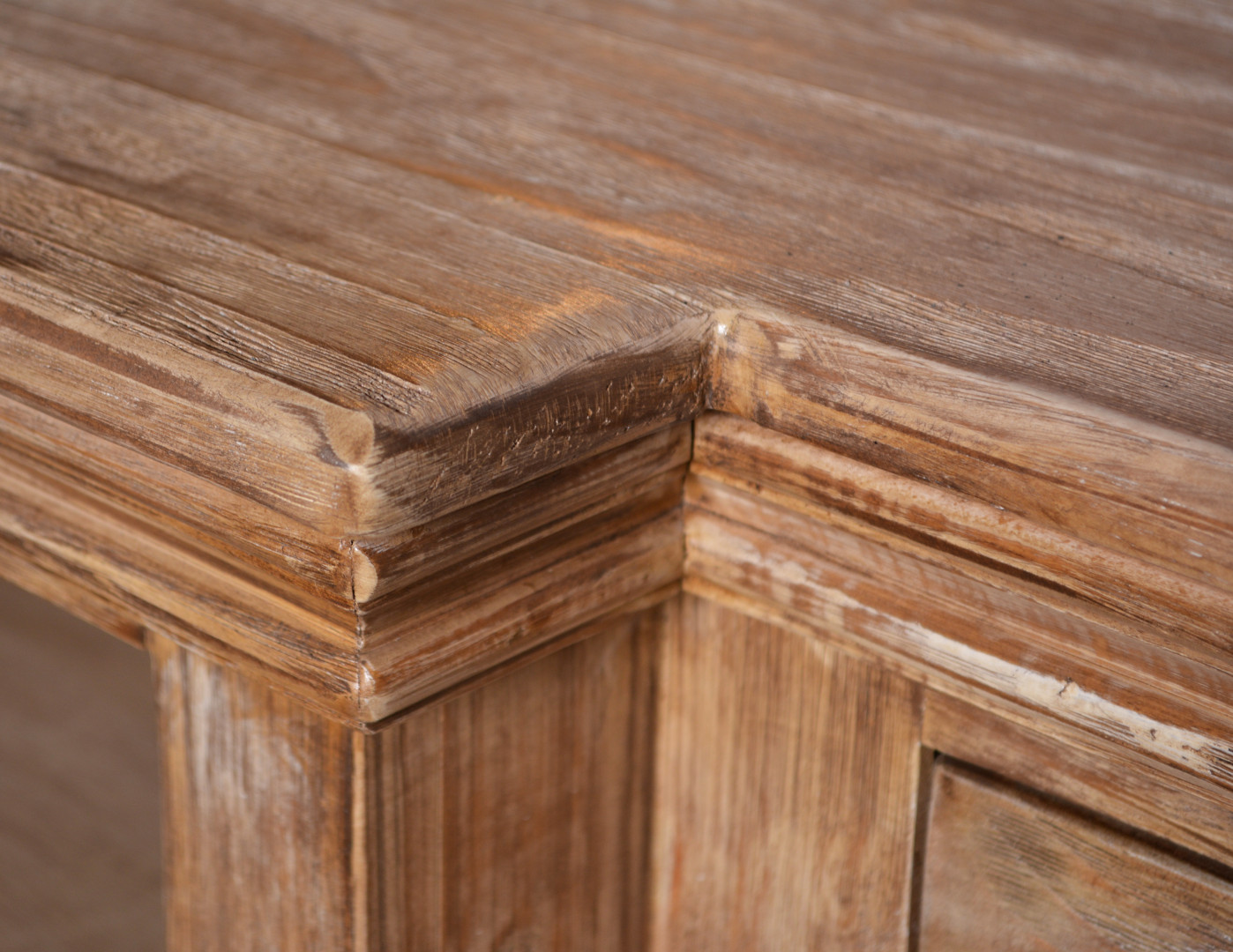 Horizon Home Furniture - Mandalay 95'' Console