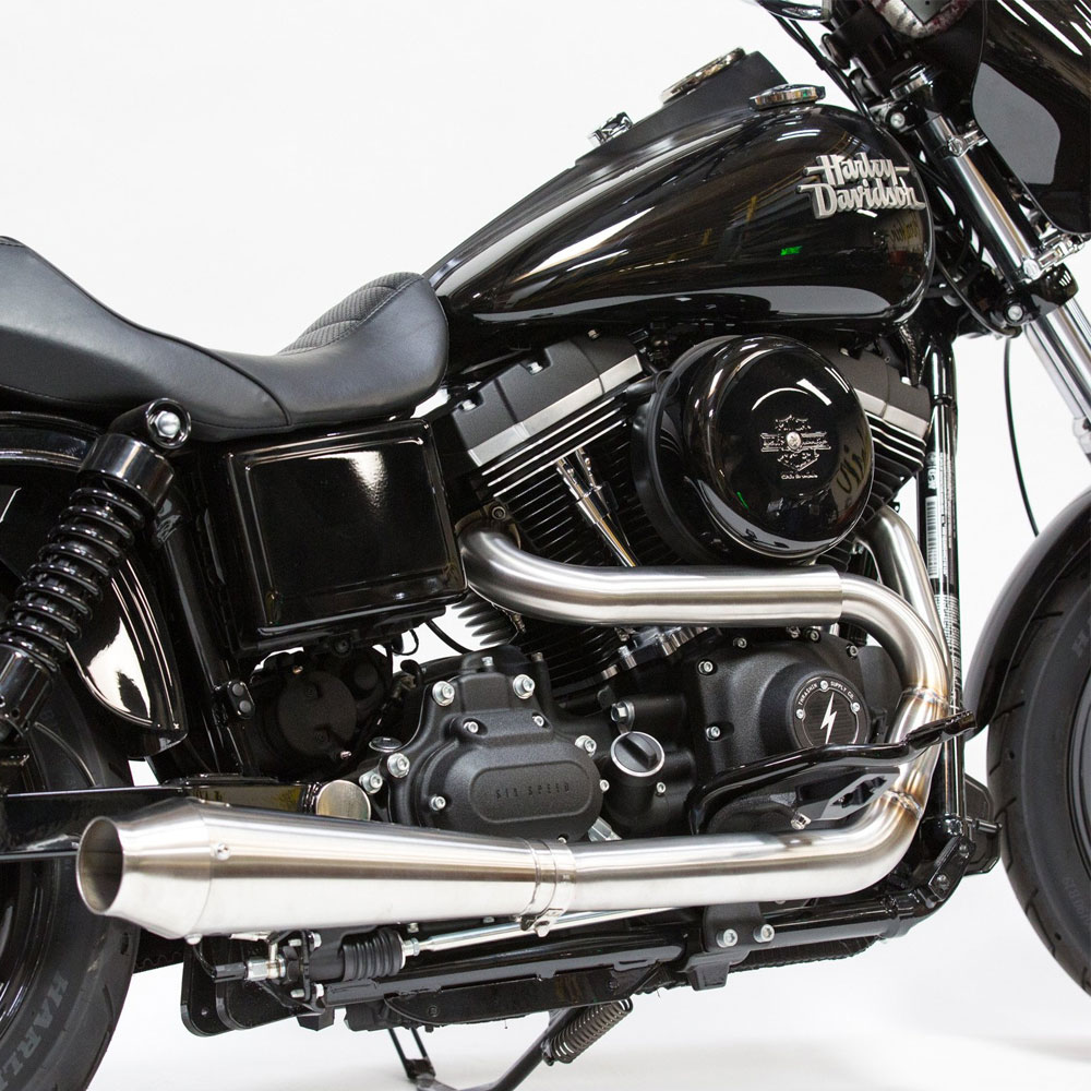 ダイナに似合うクラブスタイルに欠かせない2in1マフラー - ハーレー