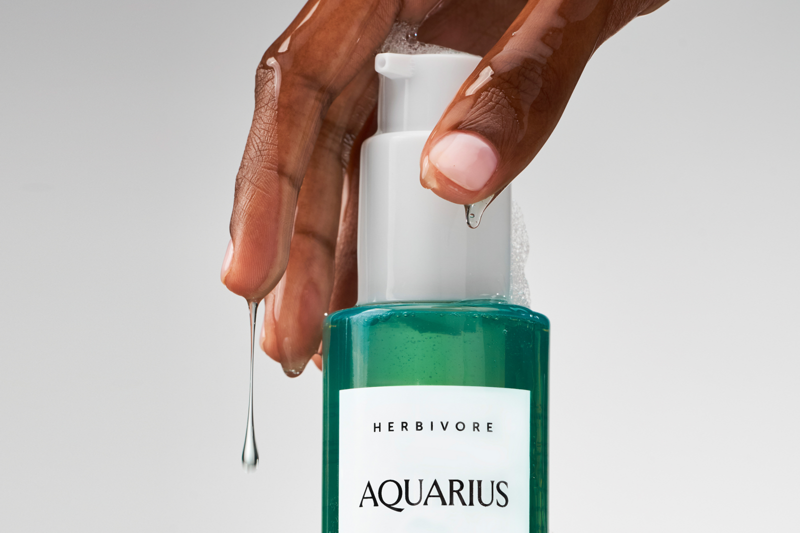 AQUARIUS BHA + Blue Tansy Clarity Facial Cleanser – Herbivore