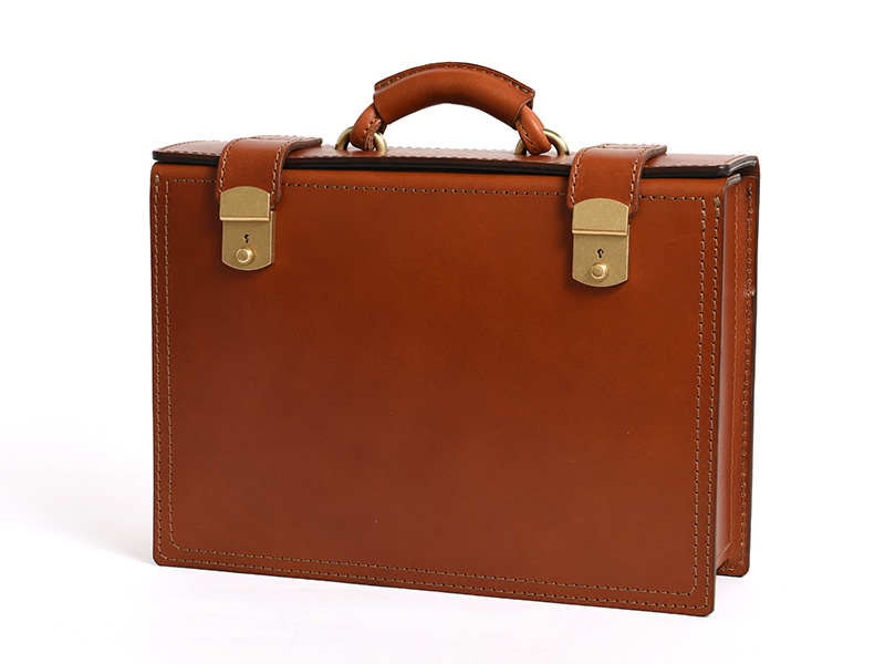 ビジネスにおすすめのパイロットケース / 革鞄のHERZ(ヘルツ)公式通販
