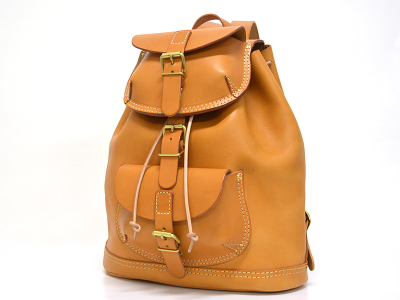 ハードレザーで豪快に仕上げた迫力のリュックサック / 革鞄のHERZ