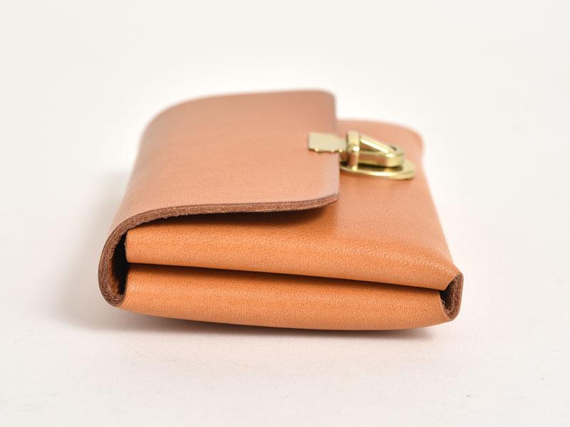 差込錠で使いやすい二部屋収納の本革名刺入れ / 革鞄のHERZ(ヘルツ