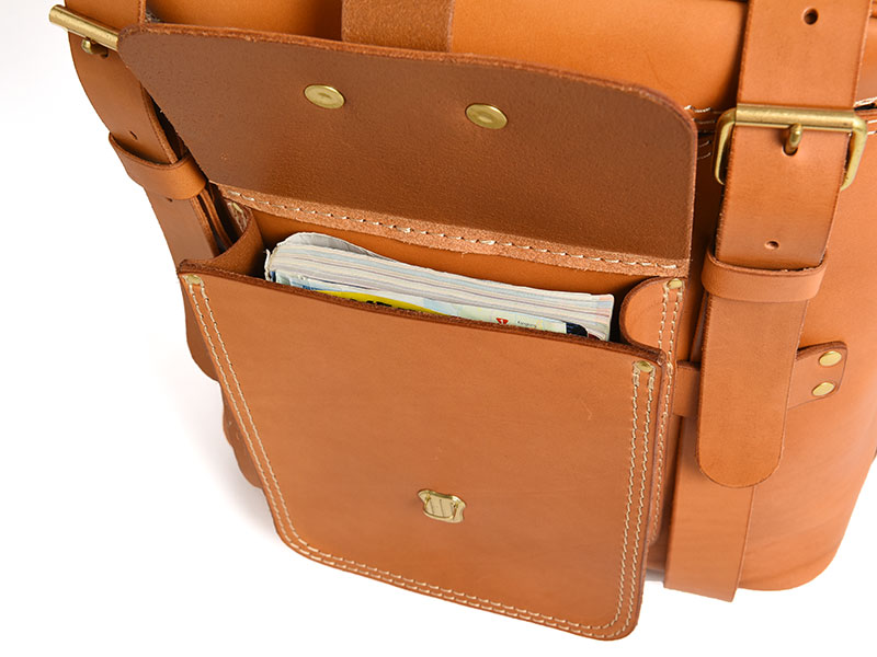 世界を旅する他にはない大型ギャジット3wayリュック / 革鞄のHERZ