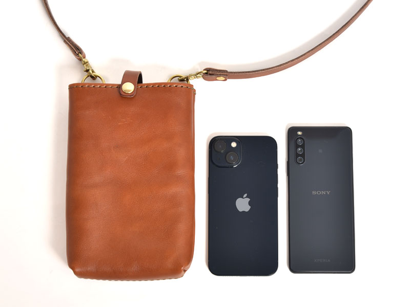 スマホショルダー(スマホポーチ)としてもベルトポーチとしても使える