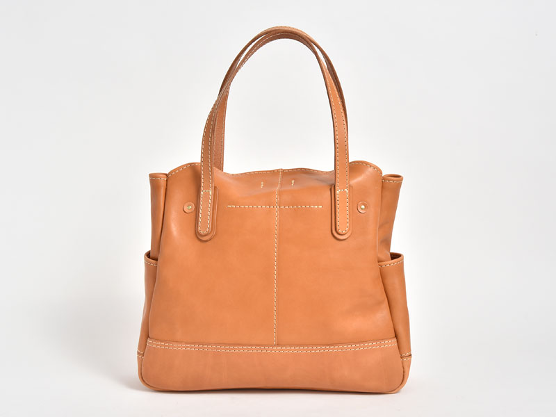 オンオフ問わずで使える縦長レディーストートバッグ / 革鞄のHERZ