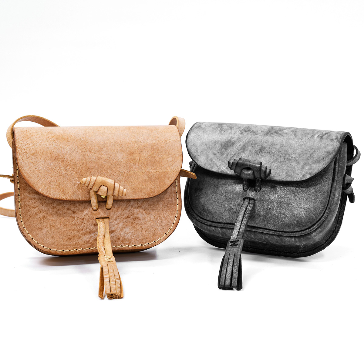 アラスカ特別仕様のタッセルポシェット / 革鞄のHERZ(ヘルツ)公式通販