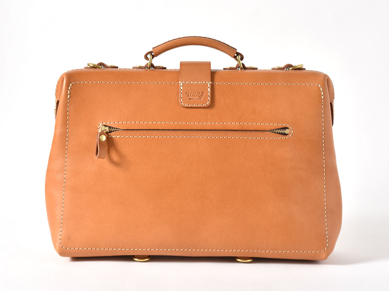 盤面に樹脂版を入れた3wayソフトダレスバッグ / 革鞄のHERZ(ヘルツ