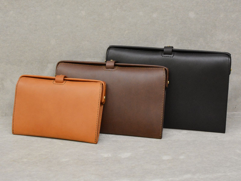 ビジネスでも使えるハードレザーのガマ口・クラッチバッグ / 革鞄の