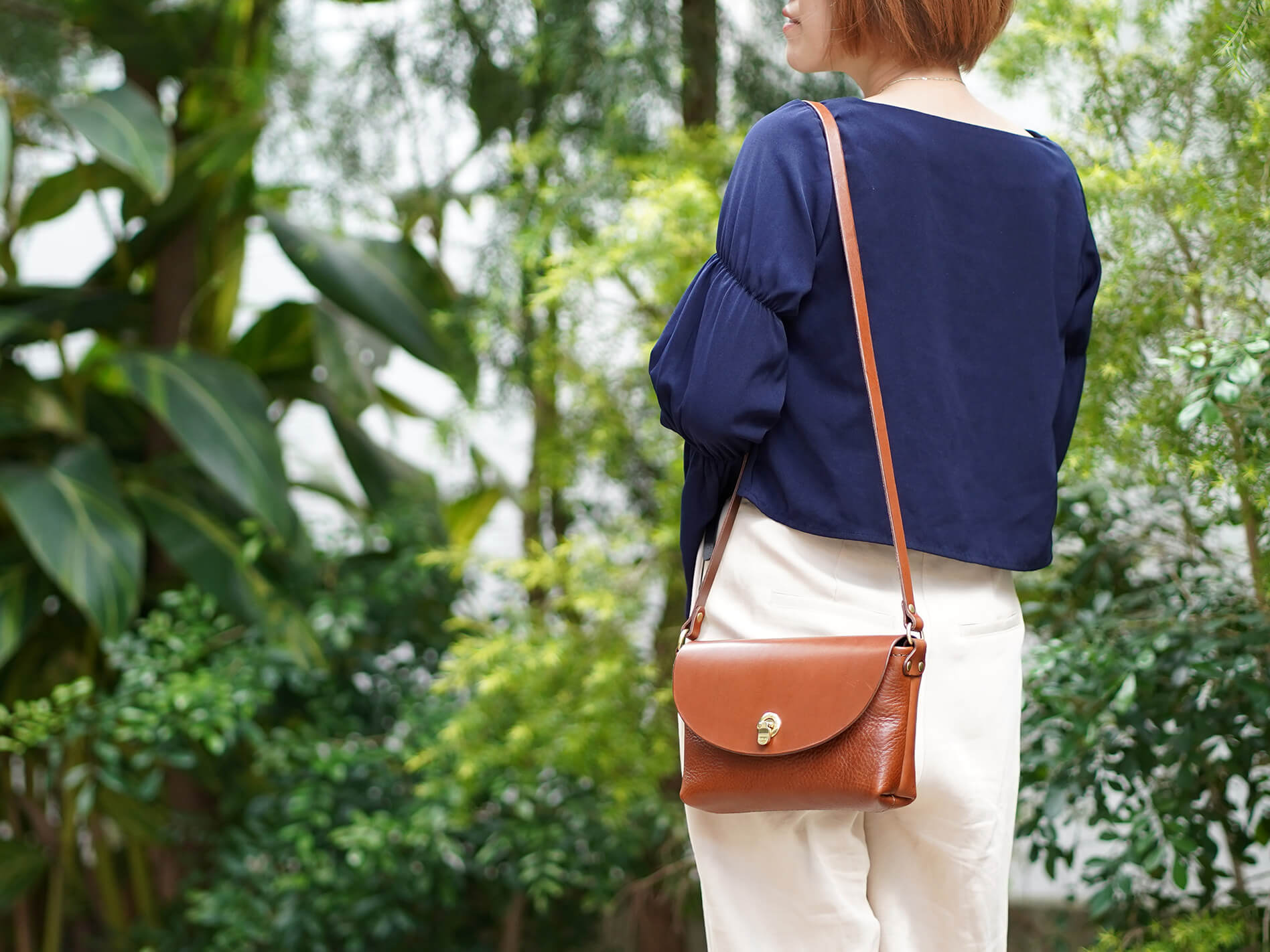 軽くてシンプルな本革ライトミニショルダー / 革鞄のHERZ(ヘルツ)公式通販